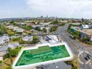 Highly Exposed Mixed Use Freestander