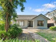 Highly sought after beachside location FHSZ