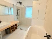 Hightech & Sommer Feeling garantiert! Premium...