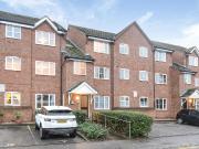Hilda Wharf, Aylesbury HP20, 2 bed flat to rent, £1,150...