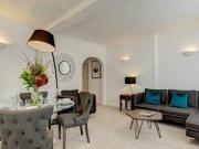 Hill Street, Mayfair, 2 Bedroom Flat