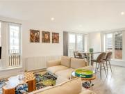 Hills Road, Cambridge. 2 bed apartment to rent £2,500...