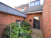 Hillside Court, Reading RG1, 7 bed end terrace house to...