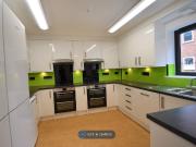 Hillside Court, Reading RG1, 8 bed end terrace house to...