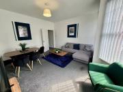 Hinckley Road, Leicester 3 bed apartment to rent £1,475 pcm.