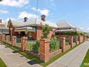 HISTORIC 'DUNKLEY HOUSE' c.1895