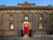 HISTORIC LANDMARK REDEFINED: A RARE SLICE OF SOUTH...