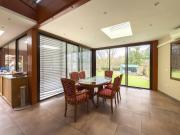 HISTORISCHER CHARME TRIFFT MODERNE ELEMENTE – 1.537 m²...