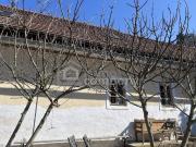 Historischer Dreiseithof mit schönen Gewölbedecken sucht...