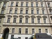 Historisches Zinshaus mit Garten, Garage und...