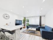 Hitchin Lane, Stanmore, 2 Bedroom Ground