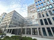 Hoch hinaus. Excellentes Büro direkt an der Stammstrecke