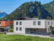 Hochwertig ausgestattete 2 Zimmer Gartenwohnung in Arzl...