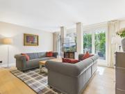 HOCHWERTIG MÖBLIERT, AN ZENTRALER LAGE