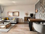 Hochwertig modern möblierte 2 Zimmerwohnun mit Südbalkon