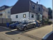 Hochwertig modernisiertes Einfamilien /Reihenendhaus in...