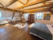 Hochwertig renoviertes 9 Zimmer Einfamilienhaus mit viel...
