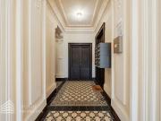 Hochwertig sanierte 2 Zimmer Altbauwohung in ruhiger...