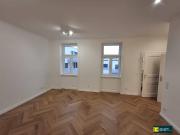 Hochwertig sanierte 3 Zimmer Altbauwohnung, in begehrter...