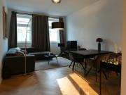 Hochwertig sanierte Altbauwohnung mit 2 Bädern im 4. OG...