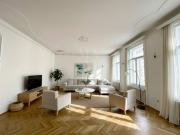 Hochwertig sanierte klimatisierte! Altbauwohnung Hochwertig sanierte klimatisierte! Altbauwohnung