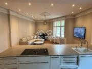 Hochwertig sanierter Altbau mit Balkon & Designküche –...