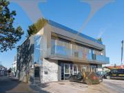 Hochwertige Büro und Lagerflächen samt Rolltore in Traun...