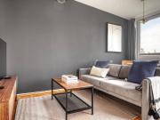 Hochwertige DG Wohnung bei Schönbrunn, 2 Zimmer mit...