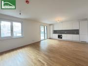Hochwertige Erstbezugs Wohnung mit großem Hof Balkon und...