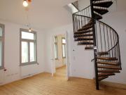 Hochwertige Wohnung im Dachgeschoss mit Balkon und...