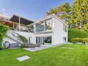 Hochwertiger Ausbaustandard mit traumhaftem Garten an...