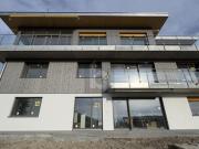 HOCHWERTIGER ERSTBEZUG MIT BERGSICHT