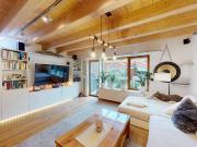 Hochwertiges Holz Reihenhaus mit Dachterrasse in...