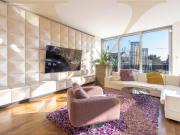 Hochwertiges Wohnen & moderne Arbeitsumgebung exklusives... Hochwertiges Wohnen & moderne Arbeitsumgebung exklusives...