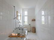 Hof Juwel im gepflegten Gründerzeit Ensemble, fußläufig...