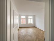 HOFGEBÄUDE – sanierte Wohnung mit Fußbodenheizung,...