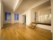 HOFSEITIGE ALTBAUMIETE MIT BALKON