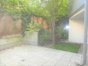 Hofseitige Gartenwohnung mit Terrasse Traumlage...