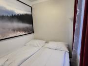 Hofseitige, möblierte 2 Zimmerwohnung