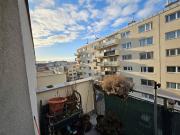 Hofzeile: Helles Neubau DG | Balkon + Parken | Option...