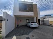 Hogar espacioso y acogedor en Fraccionamiento privado...