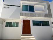 Hogar Moderno en El Refugio, Querétaro