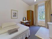 Holburn Street, Holburn, Aberdeen, AB10 5 bed flat to...