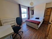 Hollingbury Crescent, Brighton BN1, 5 bed property to...