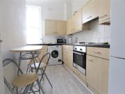 Holloway Road, London N19, 3 bed flat to rent, £2,000...
