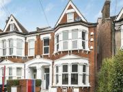 Holmesdale Road, London, 2 Bedroom Apartment