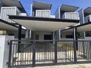 Holmestown Double Storey House For Rent at Taman Merlin...