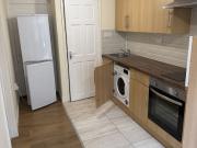 Holstein Way, Erith, Kent DA18, Studio to rent, £1,300...