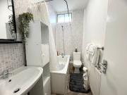 Holton Road, Barry CF63, 1 bed flat to rent, £1,200 pcm...