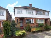 Holwell Place, Pinner HA5, 1 bed maisonette to rent,...